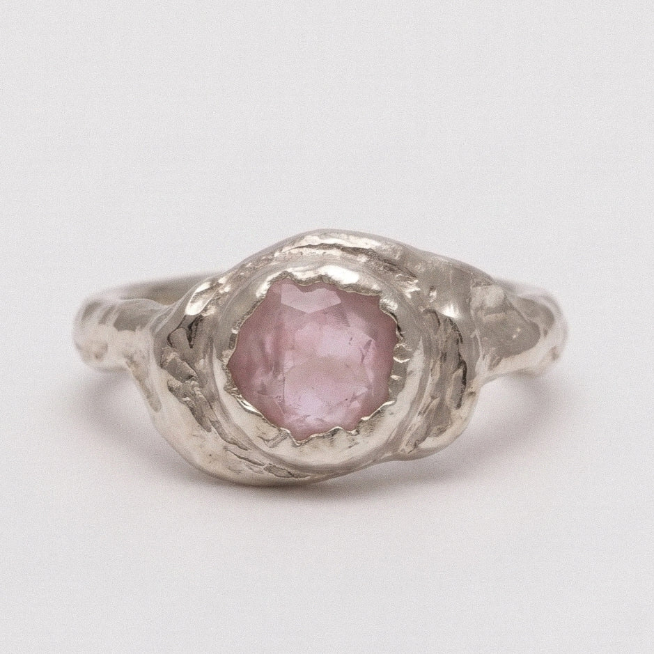 MEEKA RING